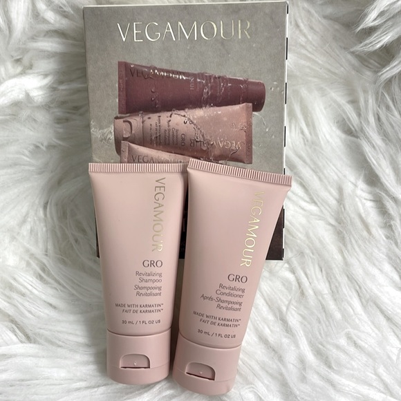 Vegamour GRO Revitalizing Shampoo and Conditioner Set for Thinning Hair mini duo - Picture 3 of 4